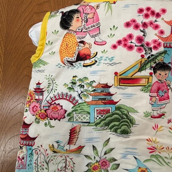 Kids Printed SleepSack or sleepin bag Japanese Print with Yellow Trim NWOT - Picture 4 of 8